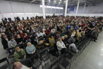 Несмотря на задержания и обыски, более тысячи человек приехали в Запорожье поддержать законопроект о специальном правовом режиме