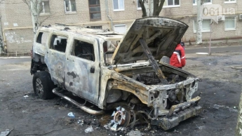 В Запорожье дотла сгорел Hummer (фото)