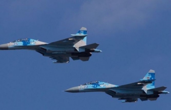 На админгранице с Крымом зафиксировали пролет двух российских истребителей