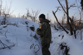 За сутки боевики 29 раз обстреляли позиции украинских военных, - пресс-центр АТО