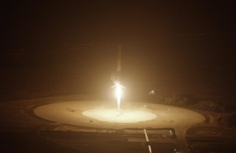 В SpaceX заявили, что ракета Falcon 9 не смогла удачно приземлиться на морскую платформу в Тихом океане