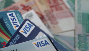 Крымский банк начал работать с картами Visa