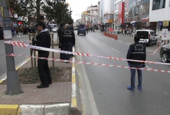 В Стамбуле рядом с автобусной остановкой произошел взрыв, пострадали 2 человека