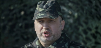 Турчинов был возле донецкого аэропорта, пока боевики его обстреливали