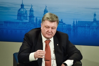 Порошенко: Санкции - это не наказание, а способ вернуть РФ за стол переговоров (видео)