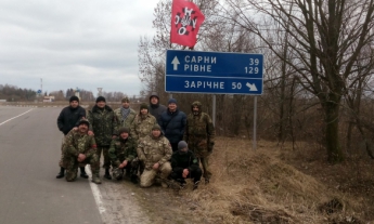 Активисты заявили о начале блокады российских фур в Ровенской области