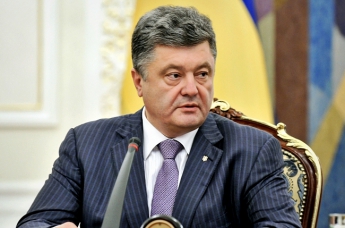 Порошенко объявил сбор депутатов для отставки Яценюка