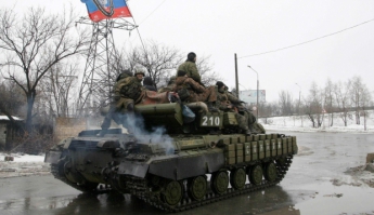 В Иловайск прибыли два эшелона с военной техникой и боеприпасами для российских военных, - разведка