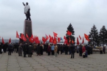 Своих Лениных у местного антимайдана уже нет, пойдут защищать запорожских
