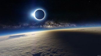 NASA выложило видео полного солнечного затмения