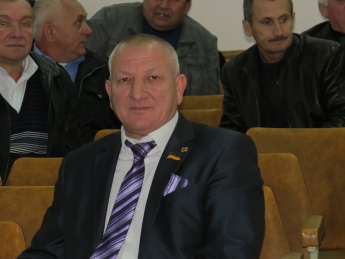 Депутат требует от «дежурной» группы  активистов нардепа извиниться перед сельчанами