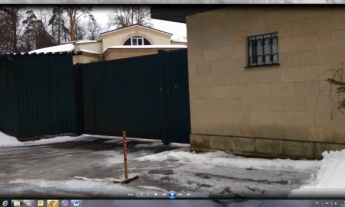 Журналисты отыскали особняк Азарова на Рублевке (фото)
