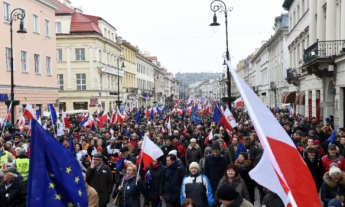 В Варшаве прошли массовые протесты против реформы Конституционного суда