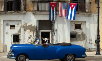 Исторический визит: Обама стал первым за 90 лет президентом США, посетившим Кубу (фото)