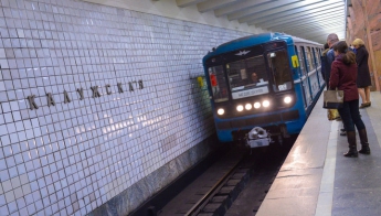 Пассажир устроил стрельбу в вагоне московского метро, есть раненый