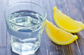 Как может навредить вода с лимоном
