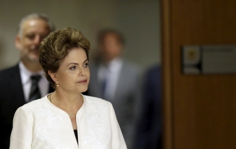 Парламент Бразилии проголосовал за импичмент президенту