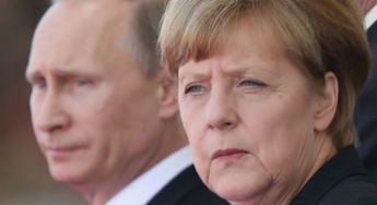 Путин и Меркель по телефону обсудили ситуацию в Украине