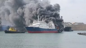 В Каспийском море в результате пожара на российском танкере погиб член экипажа