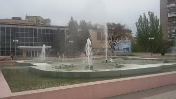 На центральной площади заработал фонтан