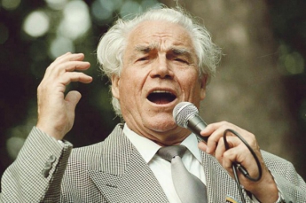 В Киеве на 92-м году жизни скончался оперный певец Дмитрий Гнатюк