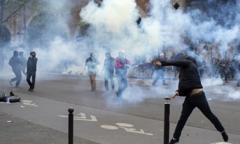 Трудовая реформа во Франции: Более 120 протестующих задержаны из-за столкновений с полицией