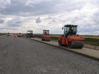 Мининфраструктуры отказалось от строительства новых дорог в 2016 году