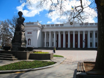 Одесский суд ограничил проведение массовых мероприятий на Думской площади 2 мая