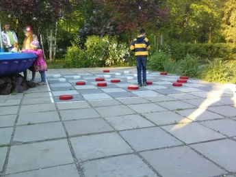 В центральном парке появилась огромная шахматная доска (фото)