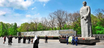 Возле Мемориала Славы в Харькове произошла драка: есть пострадавшие