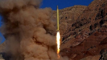 Иран провел испытание высокоточной баллистической ракеты