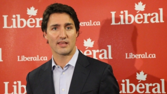 Премьер-министр Канады извинился за свою выходку в сессионном зале парламента (видео)