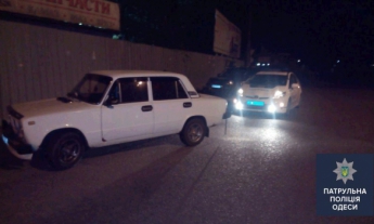 В Одессе совершено вооруженное ограбление автозаправки, кассира взяли в заложники