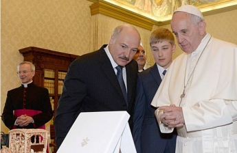 Лукашенко предложил Папе Франциску и Патриарху Кириллу встретиться в Белоруссии в развитие минских договоренностей