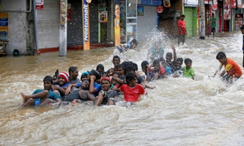 На Шри-Ланке число жертв наводнений увеличилось до 101 человека