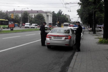 Заместителя начальника областной полиции оштрафовали за нарушение ПДД (фото)