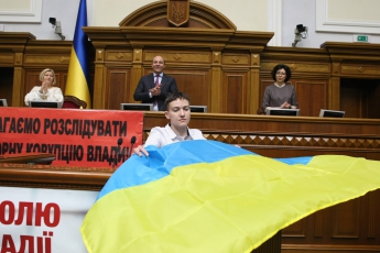 Савченко: Официального предложения принять участие в работе контактной группы в Минске не было