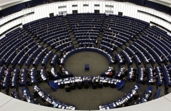Европарламент возобновляет контакты с нижней палатой российской Госдумы
