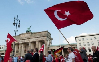 Турция готовит "план действий" против Германии