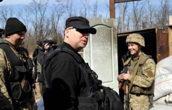 Турчинов: Россия создает "ударный кулак" для атаки на Украину и Европу