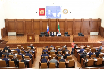 Парламент Чечни принял решение о самороспуске для экономии бюджета