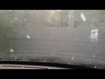 Мелитополь накрыл ливень с градом (видео)