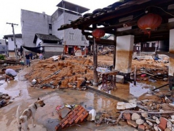 Из-за тайфуна в провинции Китая эвакуировали 7 тыс. человек