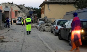 Мощное землетрясение в Италии разрушило город Аматриче, есть погибшие