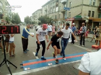 Мэр Житомира Сухомлин попал в больницу после участия в полумарафоне (фото, видео)