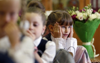 В российской гимназии учеников заставили учить песню Владимирский централ