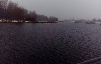 В России после парада в реку упал самолет