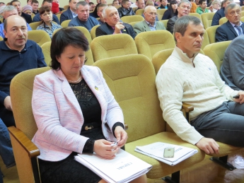 Депутаты горсовета приняли на сессии бесполезную программу