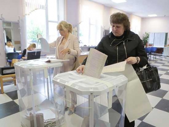 Опрос: две трети граждан России выступили за переизбрание Путина