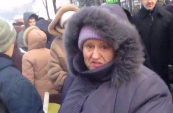Сколько платят участникам митинга под НБУ В Киеве (видео)